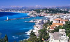 如何做一名優(yōu)秀的法語翻譯人員?