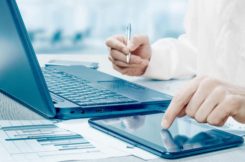 如何選擇商務(wù)談判翻譯公司？